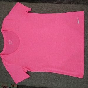 Nike Dri-Fit Pink T-shirt L